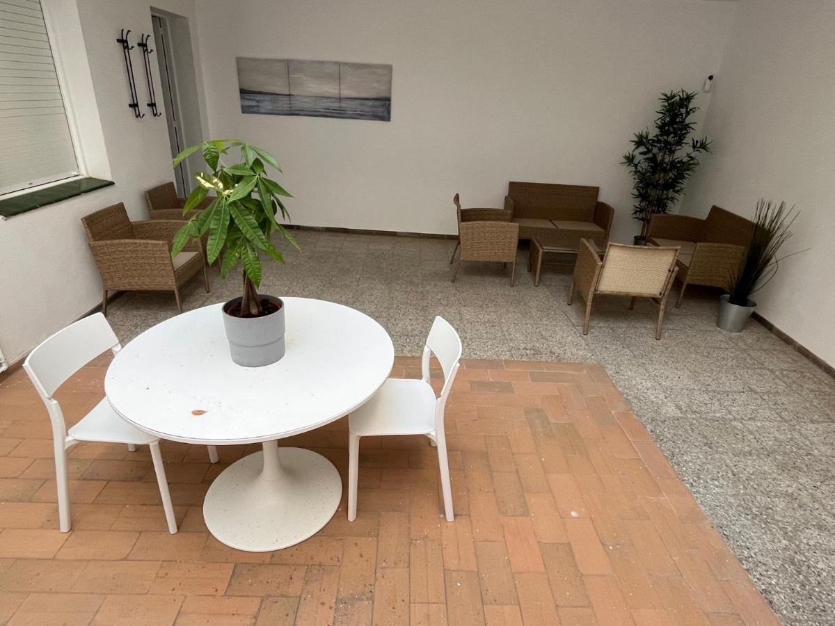 Roses Center 3 Apartment Екстериор снимка